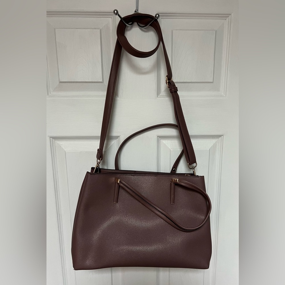 Women’s large mauve crossbody purse